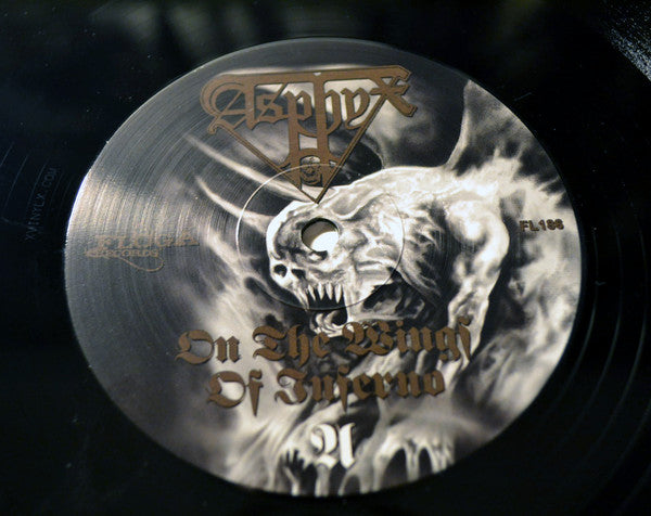 Asphyx (2) : On The Wings Of Inferno (LP, Album, Ltd, RE, Gat)