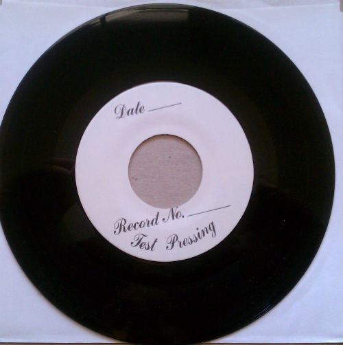 Defiance (2) : Untitled (7", EP, TP)